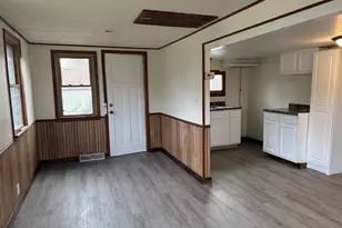 17 W Linwood Ave, Oshkosh, WI 54901 - Photo 14