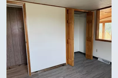 17 W Linwood Avenue, Oshkosh, WI 54901 - Photo 18