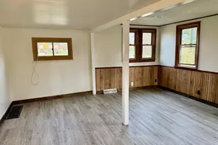 17 W Linwood Ave, Oshkosh, WI 54901 - Photo 16