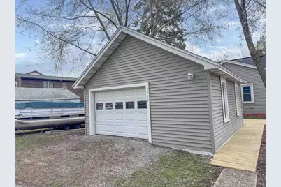 2953 Shadow Lane, Oshkosh, WI 54901 - Photo 14