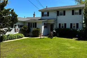 2836 Shorewood Dr, Oshkosh, WI 54901 - Photo 1
