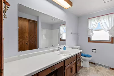2152 Skyview Street, Green Bay, WI 54311 - Photo 28