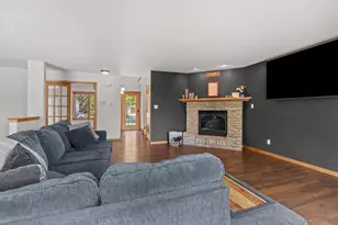 49 Aurora Ln, Fond du Lac, WI 54935 - Photo 6