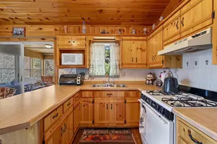 N13898 Mathis Rd, Amberg, WI 54102 - Photo 12