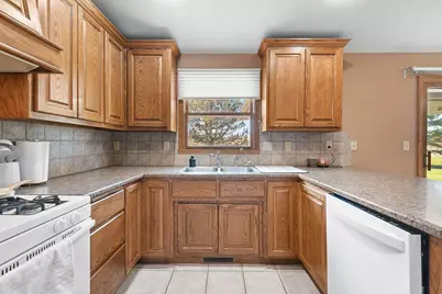 674 Swan Road, De Pere, WI 54115 - Photo 18