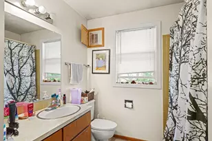 1906 W Pine St, Appleton, WI 54914 - Photo 14