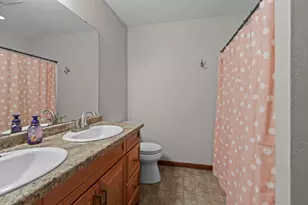 W6464 Cherrybark Cir, Menasha, WI 54952 - Photo 36
