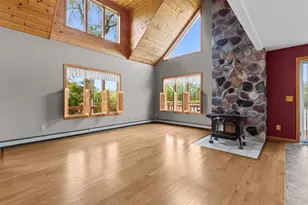 728 E River Dr, Omro, WI 54963 - Photo 6