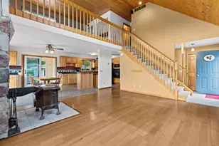 728 E River Dr, Omro, WI 54963 - Photo 8