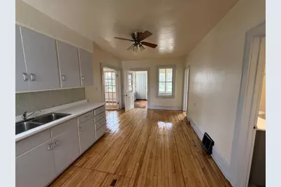 842 W 10th Avenue, Oshkosh, WI 54902 - Photo 4