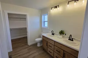 N9285 Homestead Ln, Appleton, WI 54915 - Photo 12