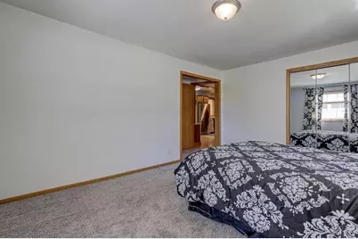 2207 S Gladys Avenue, Appleton, WI 54915 - Photo 32