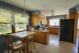 455 E Ellefson St, Iola, WI 54945 - Photo 4