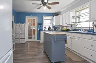 2034 Minerva St, Oshkosh, WI 54901 - Photo 8