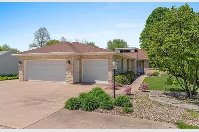2530 W Palisades Drive, Appleton, WI 54915 - Photo 1