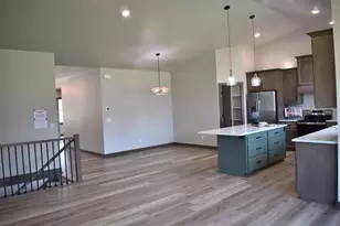 3208 Eclipse Dr, Green Bay, WI 54311 - Photo 8