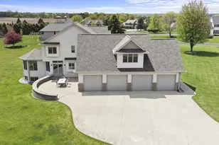 W7415 Ridge Top Dr, Neenah, WI 54956 - Photo 50