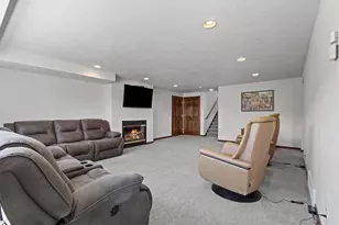 W7415 Ridge Top Dr, Neenah, WI 54956 - Photo 34