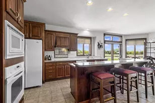 W7415 Ridge Top Dr, Neenah, WI 54956 - Photo 10