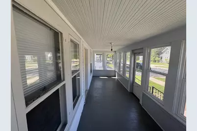 843 Vine Avenue, Oshkosh, WI 54901 - Photo 2