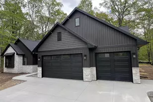 996 Thomas Trail, Waupaca, WI 54981 - Photo 8