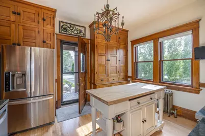 823 Washington Avenue, Oshkosh, WI 54901 - Photo 18