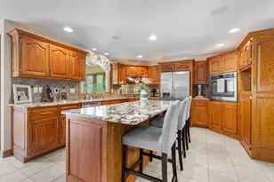 W8678 Hillview Rd, Hortonville, WI 54944 - Photo 12