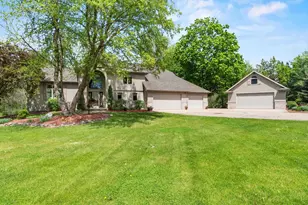 W8678 Hillview Rd, Hortonville, WI 54944 - Photo 68