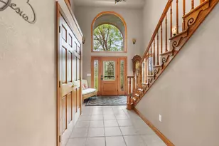 W8678 Hillview Rd, Hortonville, WI 54944 - Photo 4