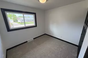 833 W Browning St, Appleton, WI 54194 - Photo 16