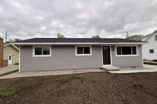 833 W Browning St, Appleton, WI 54194 - Photo 2