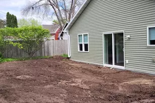 312 E Beacon Ave, New London, WI 54961 - Photo 20