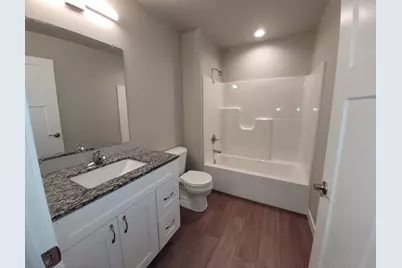 312 E Beacon Avenue, New London, WI 54961 - Photo 16