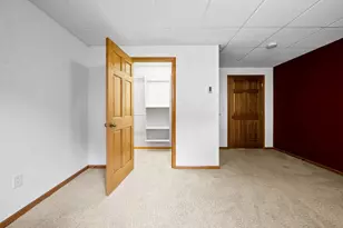 1568 Kingswood Dr, Neenah, WI 54956 - Photo 46