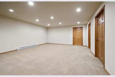 1568 Kingswood Drive, Neenah, WI 54956 - Photo 42
