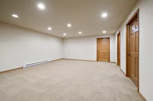 1568 Kingswood Dr, Neenah, WI 54956 - Photo 42