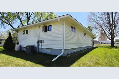 707 E 5th Street, Shawano, WI 54166 - Photo 36