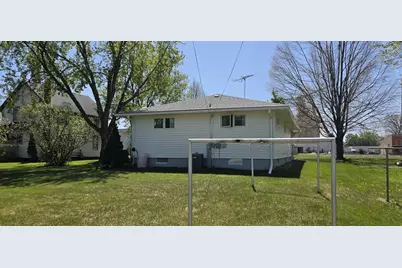 707 E 5th Street, Shawano, WI 54166 - Photo 36