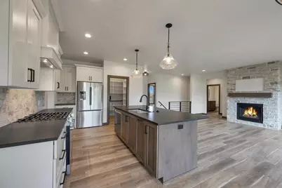 2871 Stelor Drive, Green Bay, WI 54311 - Photo 14