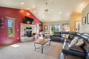 N1778 Reimer Dr, Greenville, WI 54942 - Photo 8