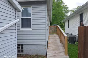 819 Harrison St, Green Bay, WI 54303 - Photo 6