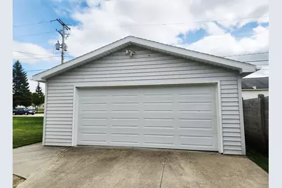 386 18th Street, Fond du Lac, WI 54935 - Photo 2