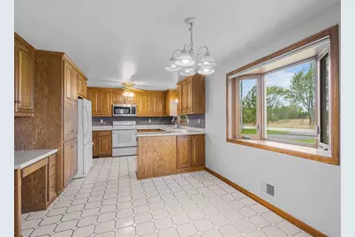 5184 Finger Road, Green Bay, WI 54311 - Photo 8