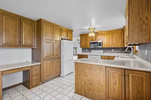 5184 Finger Rd, Green Bay, WI 54311 - Photo 12