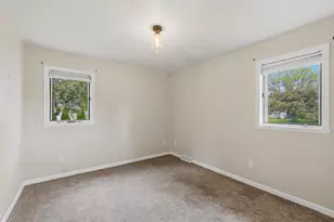 1115 Sawtell Ct, Oshkosh, WI 54902 - Photo 12