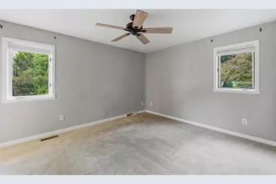 1115 Sawtell Court, Oshkosh, WI 54902 - Photo 10