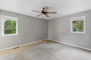 1115 Sawtell Ct, Oshkosh, WI 54902 - Photo 10