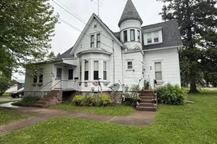 84 Pearl St, Clintonville, WI 54929 - Photo 1