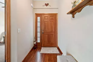 5529 W Brookview Dr, Appleton, WI 54913 - Photo 4