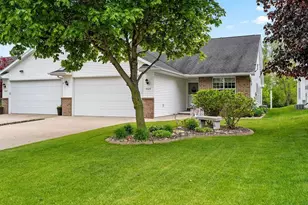 5529 W Brookview Dr, Appleton, WI 54913 - Photo 2